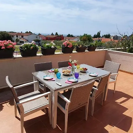 Elysian Homestay Betiga Vakantiehuis Barbariga