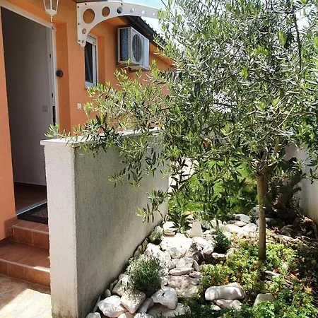Elysian Homestay Betiga Vakantiehuis Barbariga